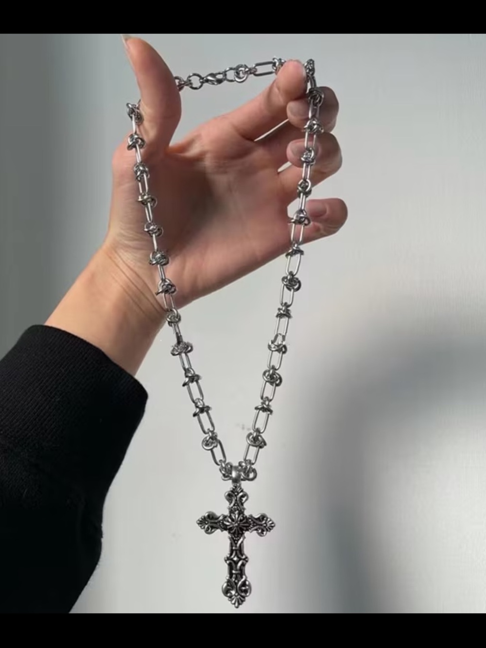 Affordable Fashion Finds Silver Ornate Cross Necklace